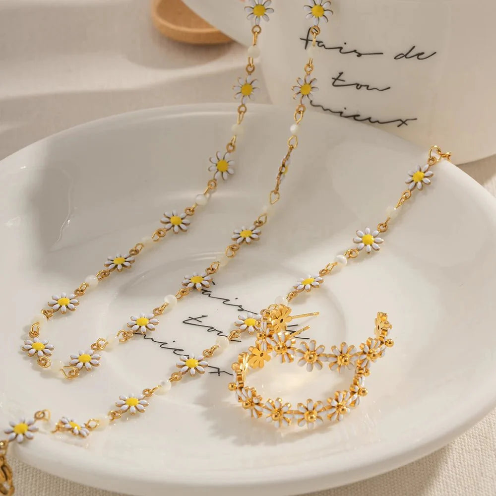 Dainty Daisy Floral Bracelet Necklace and Earrings Set