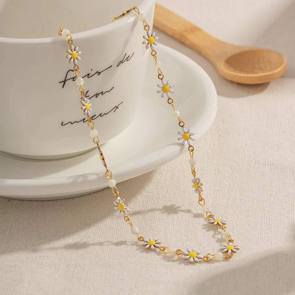 Dainty Daisy Floral Bracelet Necklace and Earrings Set