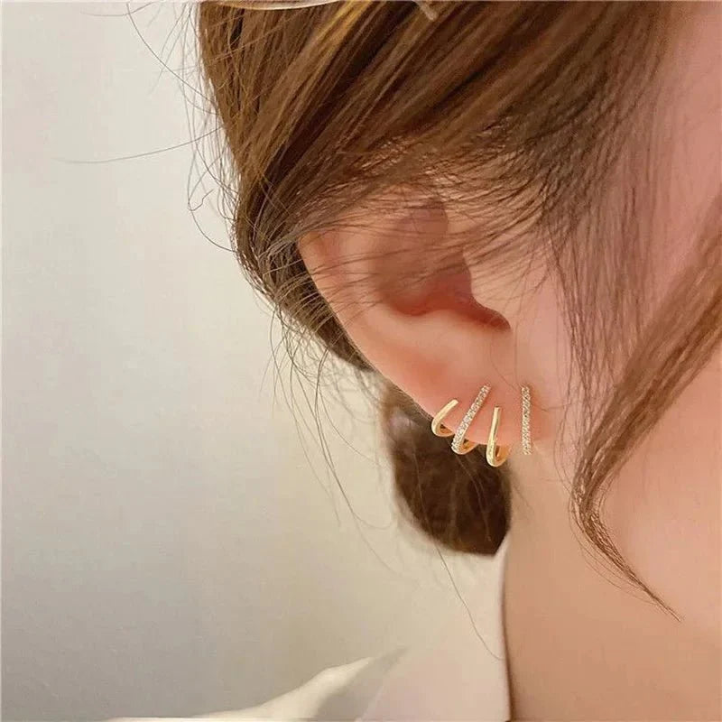 Dainty Shimmering Claw Huggie Earrings