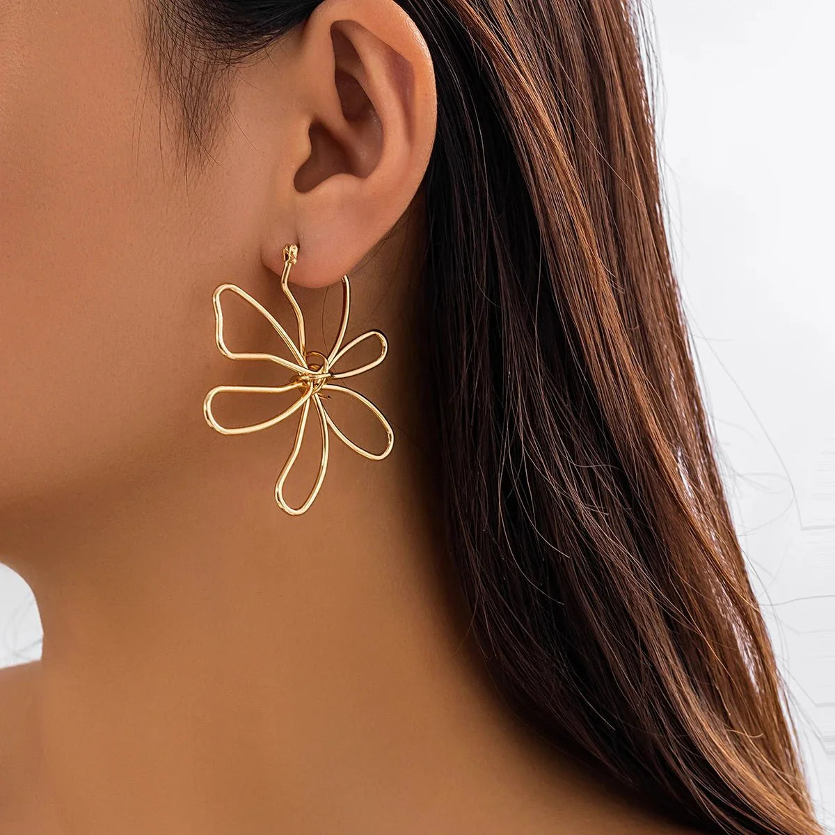 Floral Knot Outline Earrings