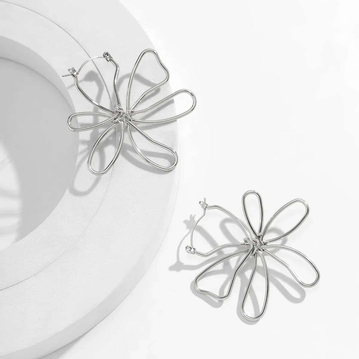 Floral Knot Outline Earrings