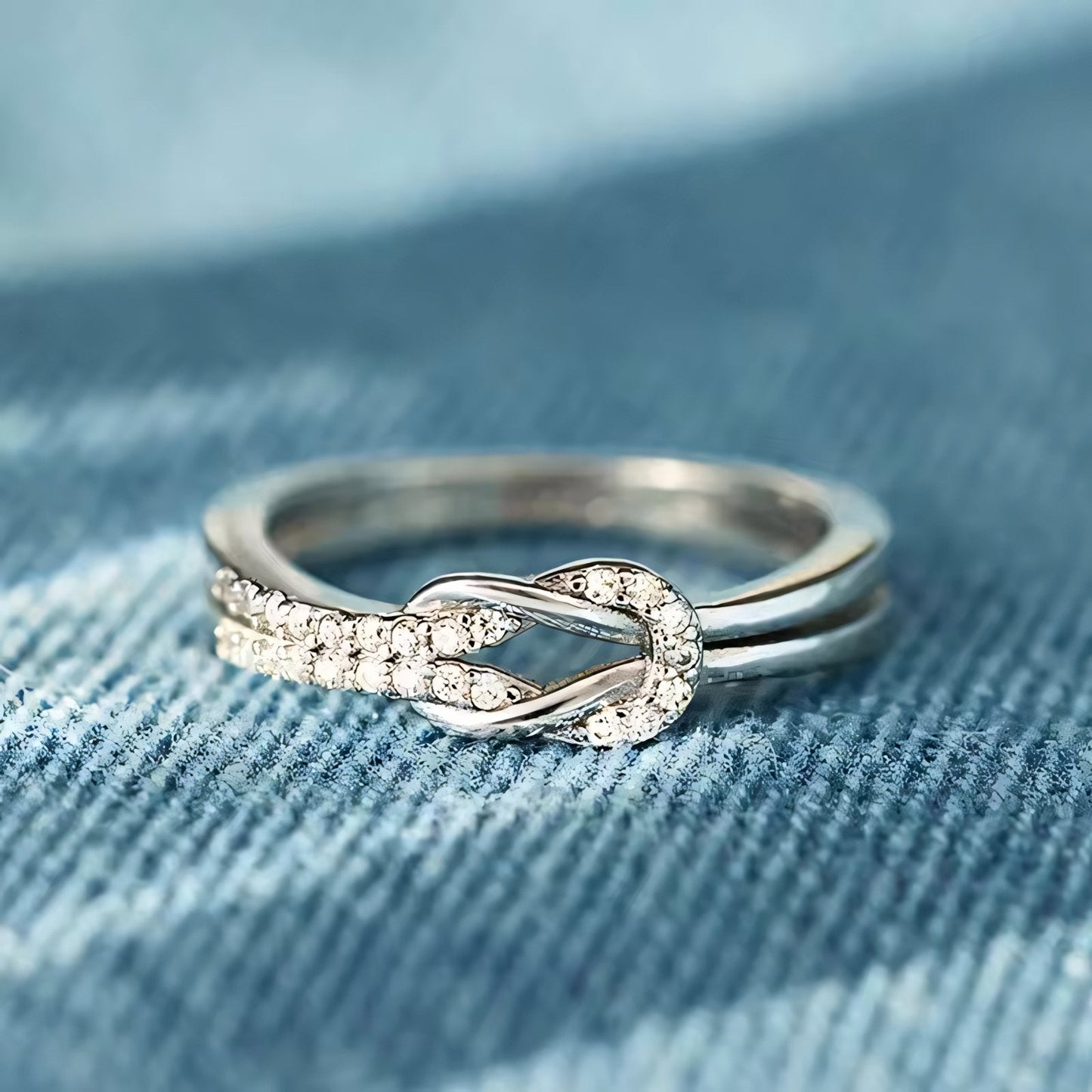 Forever Connected Knot Ring