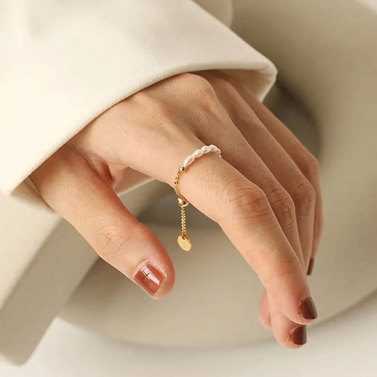 Pearl Dangle Chain Ring
