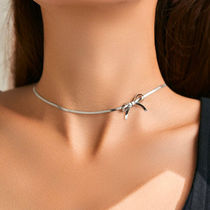 Romantic Dainty Bow Necklace